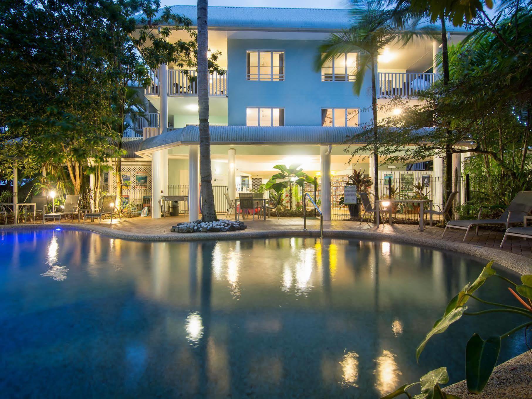 Outrigger Apartments Port Douglas Exterior photo