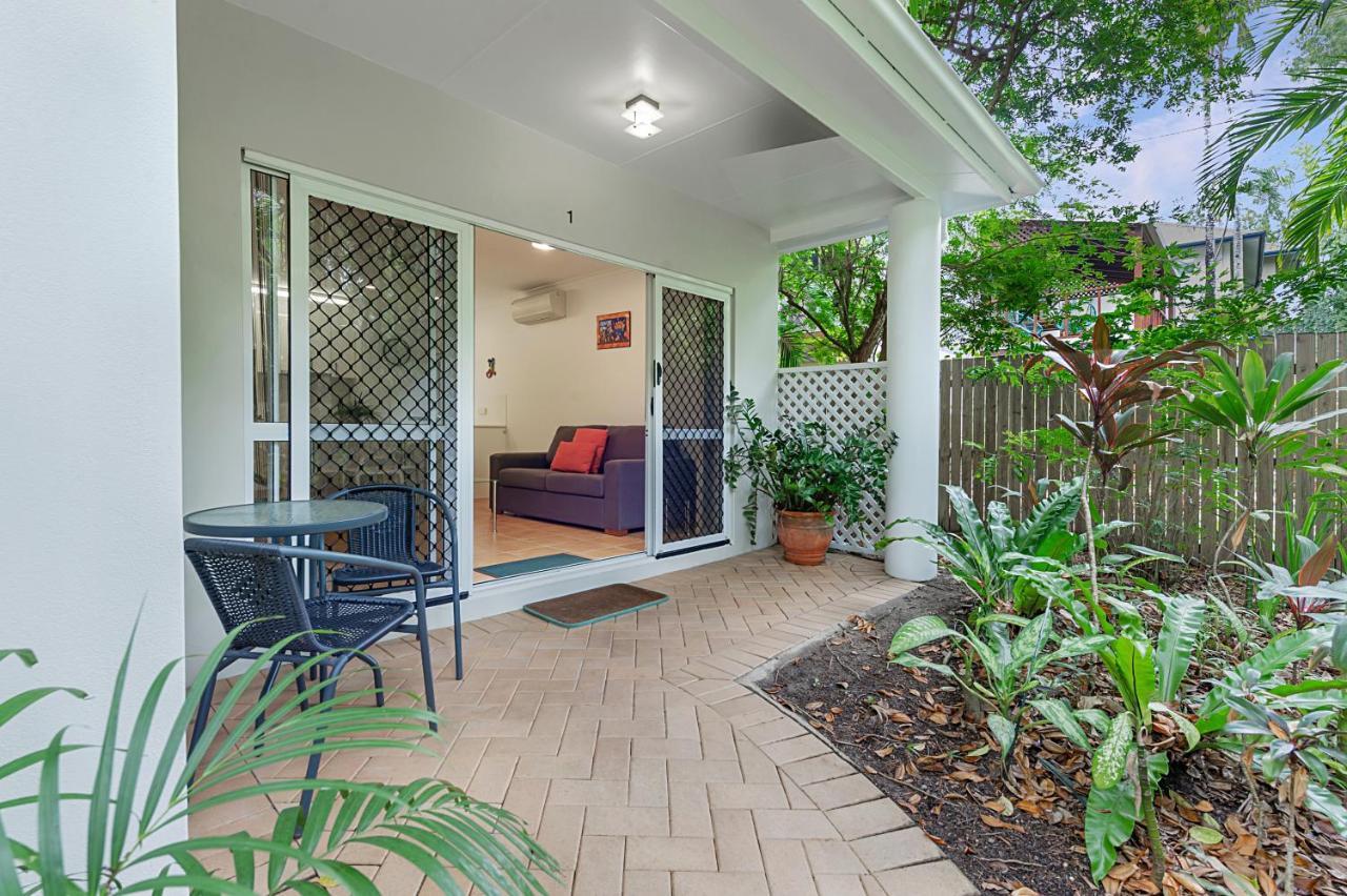 Outrigger Apartments Port Douglas Exterior photo